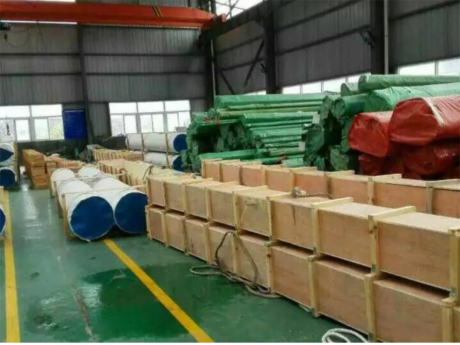 奔际不锈钢-成品仓库展示